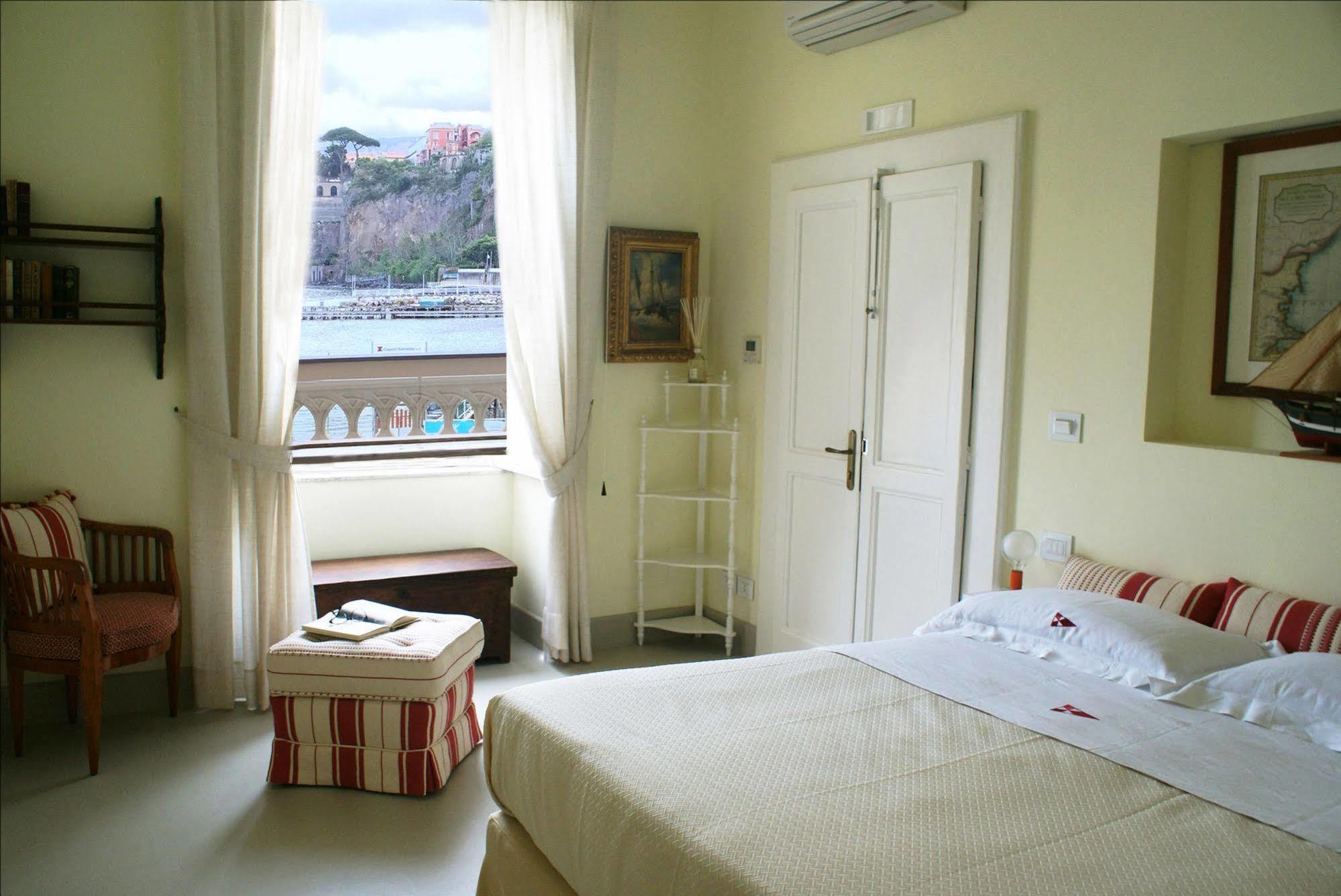 Couette-café Yacht Club Capo Cervo