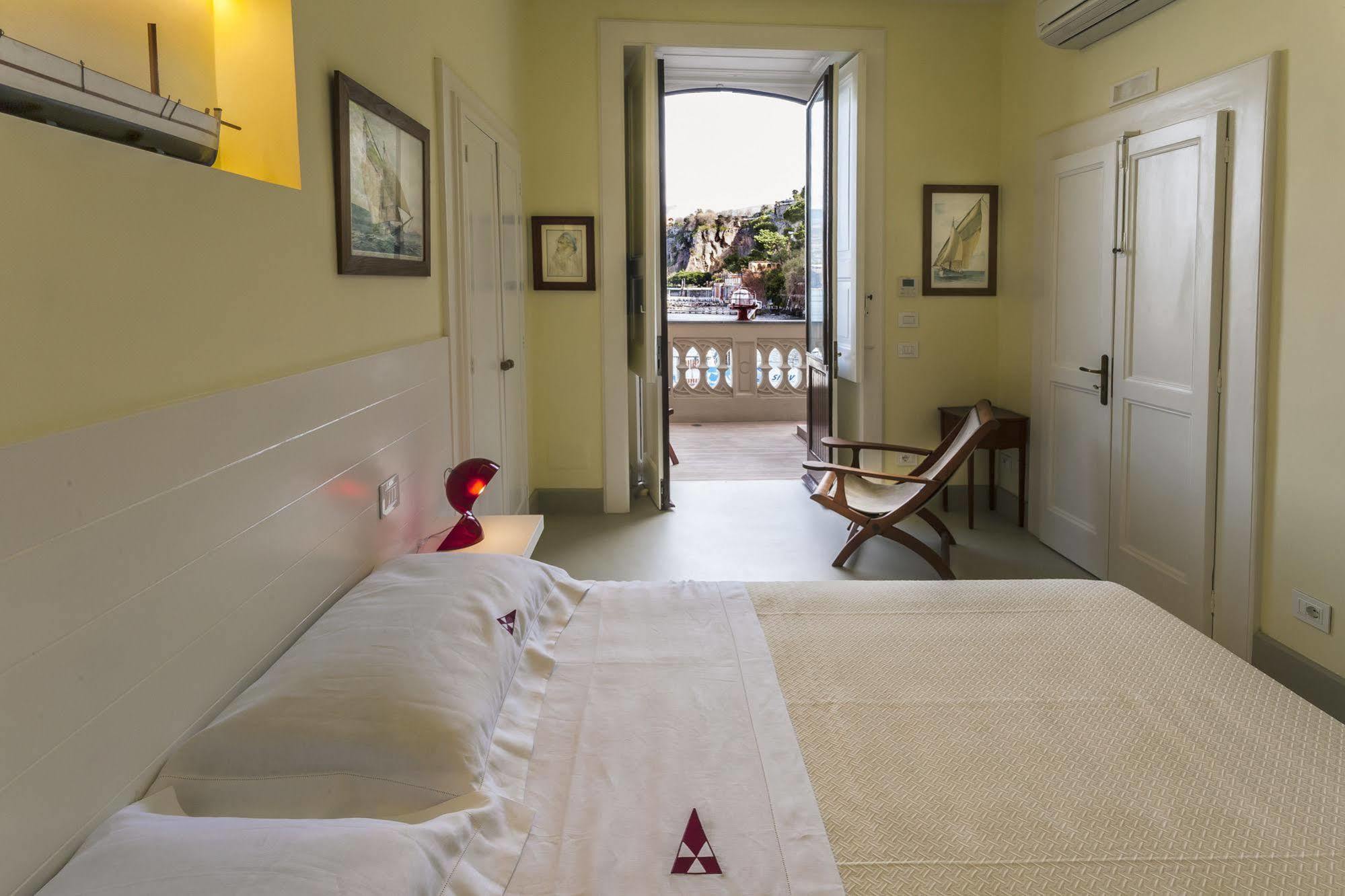 Yacht Club Capo Cervo 3*